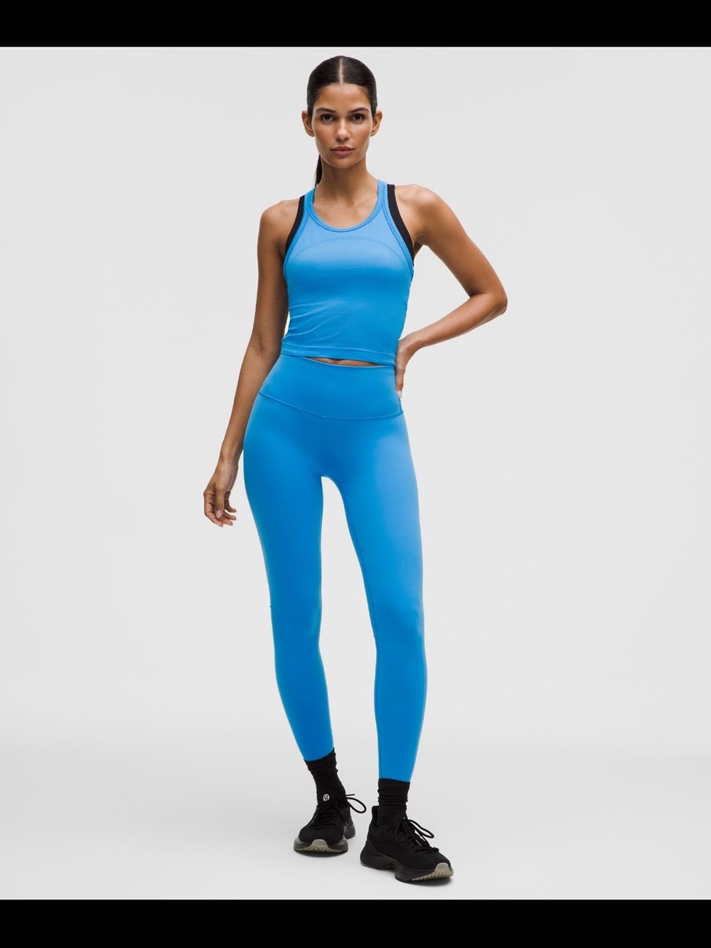 Lululemon Wunder Train High rise tight 28”, size 4, cornflower blue